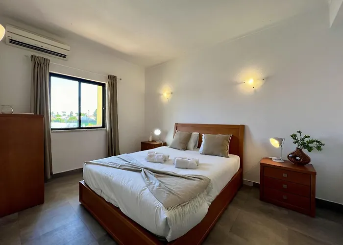 Tropical View 1 With Pool By Homing